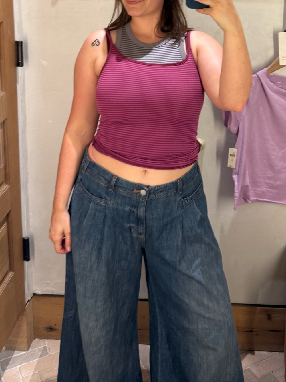 Pilcro Wide-Leg High-Rise Jeans in Blue Denim - Picture 3 of 3